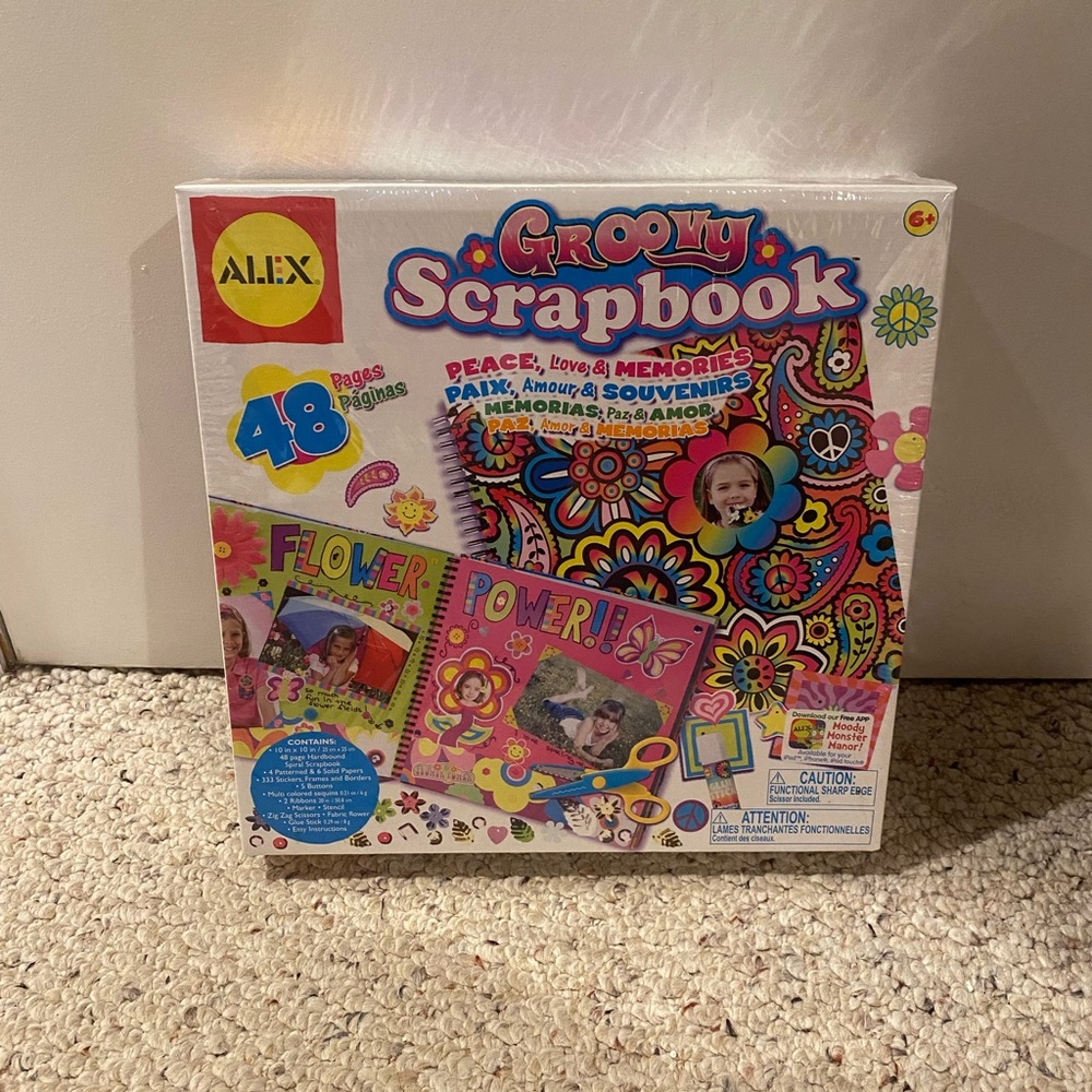 Groovy Scrapbook Craft Kit
